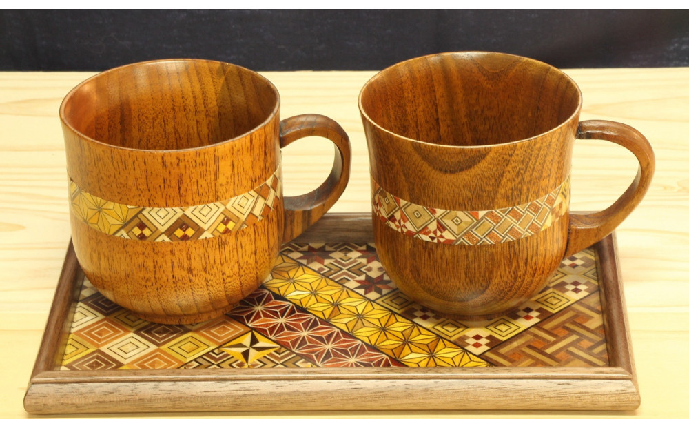【箱根寄木細工　マグカップ2つと寄木盆のセット】伝統工芸品で素敵なひと時を