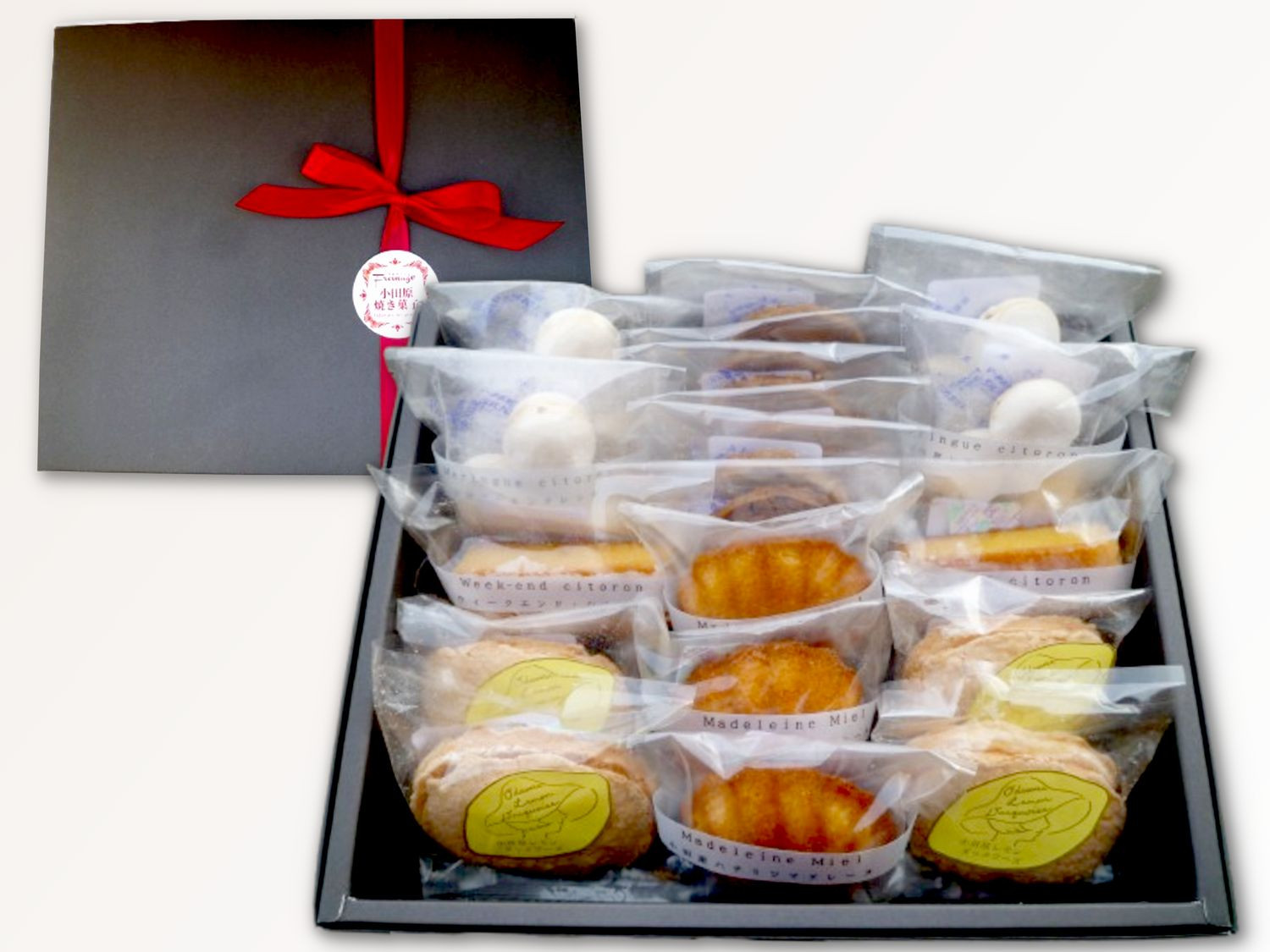 小田原焼き菓子ギフト箱【ギフト&nbsp;贈答用&nbsp;プレゼント&nbsp;贈り物&nbsp;レモンダックワーズ&nbsp;ウィークエンドシトロン&nbsp;はちみつマドレーヌ&nbsp;レモンメレンゲ&nbsp;紅茶クッキー　小田原ギフト&nbsp;マドレーヌ&nbsp;ダックワーズ&nbsp;神奈川県&nbsp;小田原市&nbsp;】