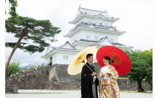 小田原城フォトウェディング（60分撮影・衣装・美容・写真データ付き）【小田原 出張撮影 60分 撮影データ 写真データ 写真 カメラマン 同行撮影 時間内撮影し放題　小田原城 結婚 結婚写真 神奈川県 小田原市 】