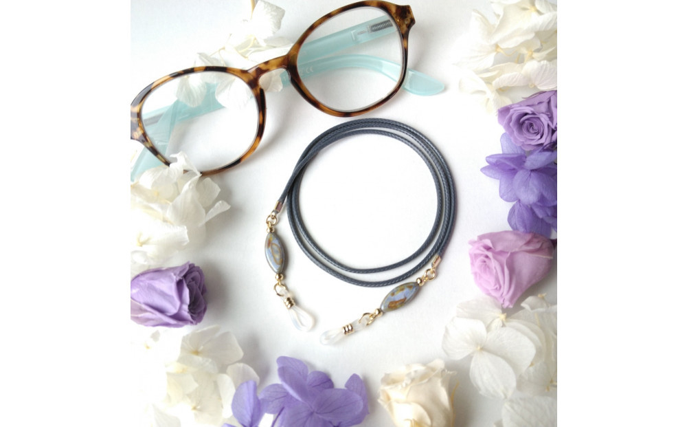 〈紐タイプ〉グラスコード　メガネストラップ　メガネチェーン　チェコビーズ　軽量　【ブルーグレー】　