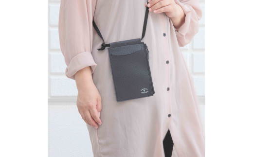 ＼年内発送／ネックケース/ ブラック E087