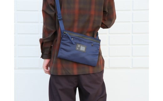 ＼年内発送／サコッシュ  MA-1/ネイビー F007