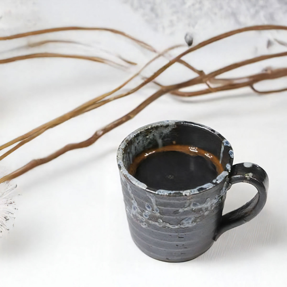 信楽焼&nbsp;陶器製&nbsp;黒雹&nbsp;切立マグカップ
