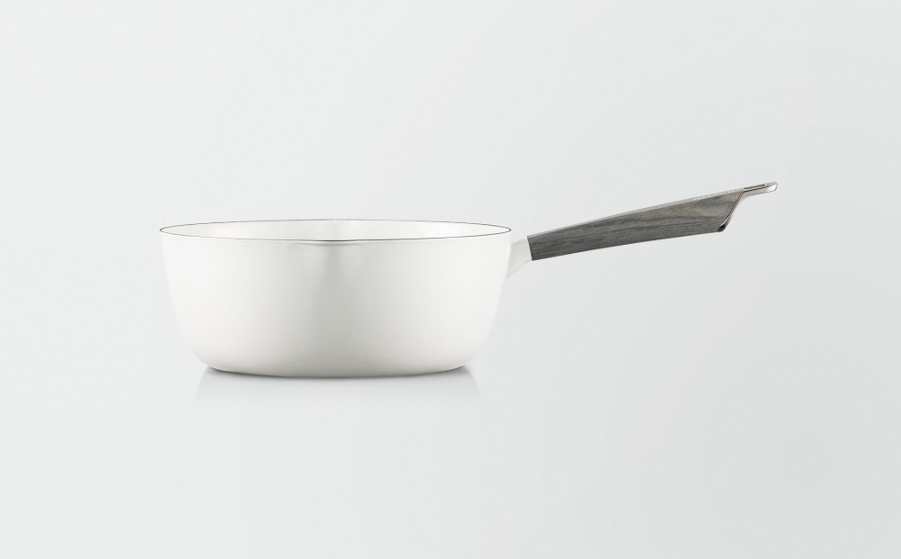 VERMICULAR&nbsp;YUKIHIRA&nbsp;20cm&nbsp;＆ドロップリッド＆専用ステンレスリッド（シーソルトホワイト）&nbsp;|&nbsp;鍋&nbsp;なべ&nbsp;雪平鍋&nbsp;調理器具&nbsp;キッチン用品&nbsp;VERMICULAR&nbsp;鋳物ホーロー鍋&nbsp;片手鍋&nbsp;日本製&nbsp;ガス火&nbsp;ガス&nbsp;IH&nbsp;IH対応&nbsp;和食&nbsp;煮込み&nbsp;みそ汁&nbsp;高級&nbsp;おしゃれ&nbsp;ギフト&nbsp;プレゼント&nbsp;人気&nbsp;おすすめ&nbsp;送料無料