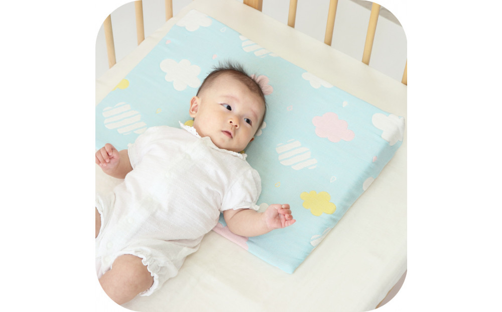 3134-9999-51■スリーピングピロー 吐き戻しを和らげる6重ガーゼ ベビー枕　くも