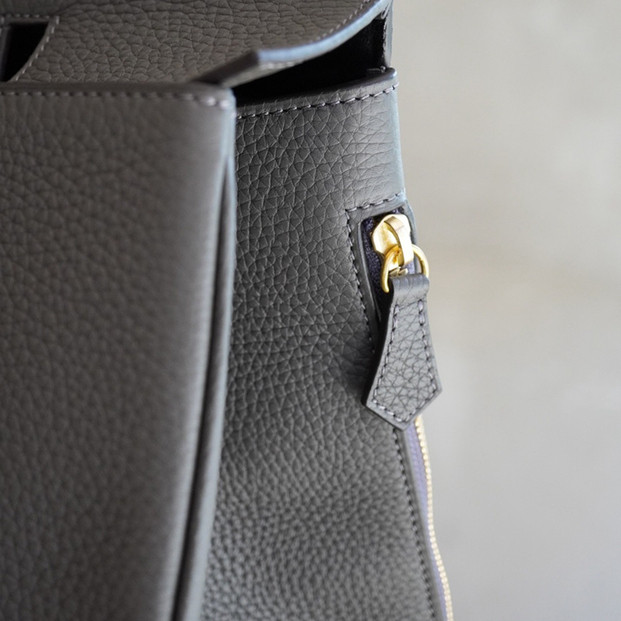 【灰】リュック兼トートバッグ&nbsp;高級&nbsp;完全ハンドメイド&nbsp;KABUTO_V30&nbsp;TAIZAN