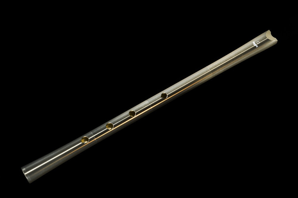 伝統と革新が融合した新しい楽器～AireedXメタル尺八