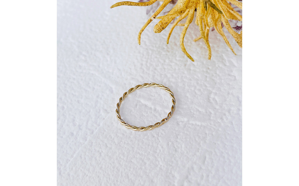 K10&nbsp;ねじねじリング（ハンドメイド）【サイズ：6号】