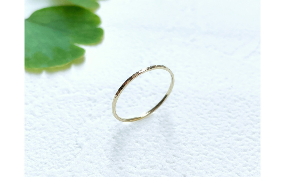 K10&nbsp;丸つち目&nbsp;極細リング（ハンドメイド）【サイズ：2号】