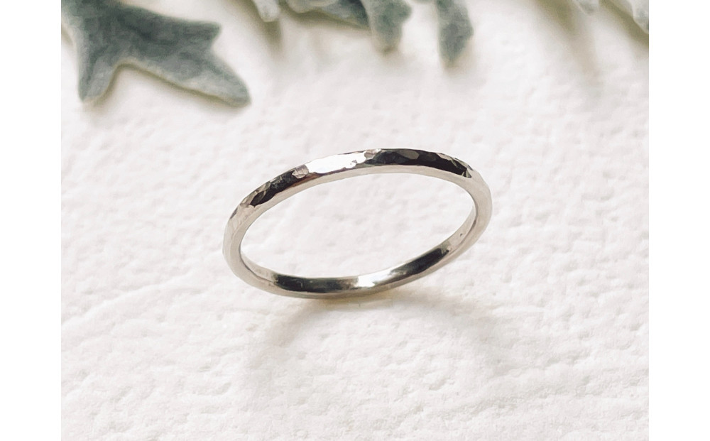 プラチナ&nbsp;丸つち目&nbsp;厚リング（ハンドメイド）【サイズ：14号】