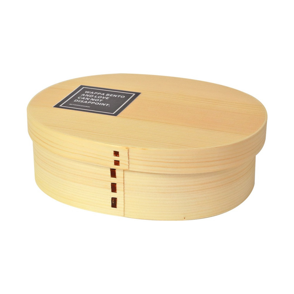 みよし漆器本舗&nbsp;曲げわっぱ&nbsp;お弁当箱&nbsp;900ml&nbsp;約19×15×高さ6.1cm&nbsp;小判型&nbsp;北欧風&nbsp;英字ロゴ&nbsp;ブラック&nbsp;白木