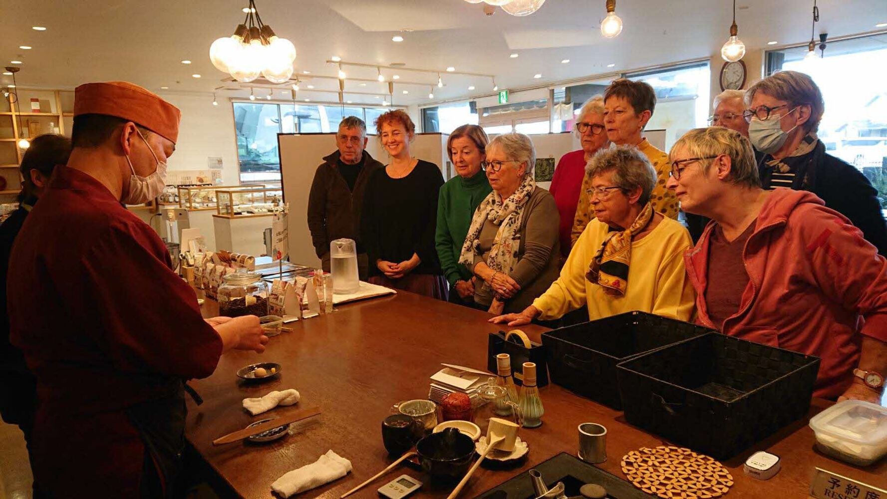 【ふるさと納税】出雲で和菓子つくり体験＆喫茶　4名様ご招待｜和菓子作り&nbsp;体験&nbsp;喫茶&nbsp;チケット&nbsp;4名様&nbsp;観光&nbsp;旅行&nbsp;坂根屋&nbsp;ふるさと納税&nbsp;出雲市