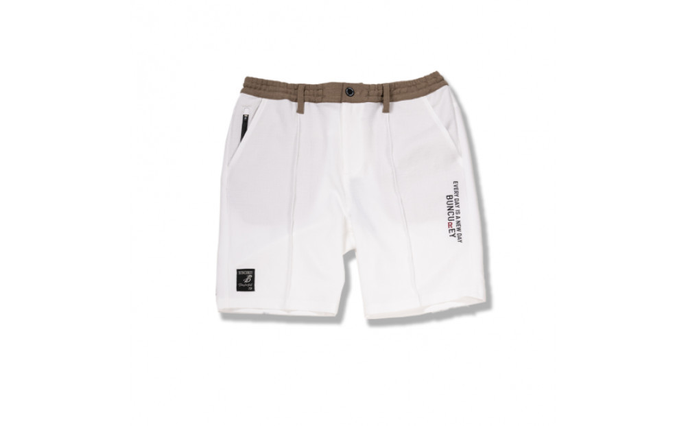 BUNCUREY　ゴルフウェア　ハーフパンツ（BM23SS-04-050）オフ／サイズ4