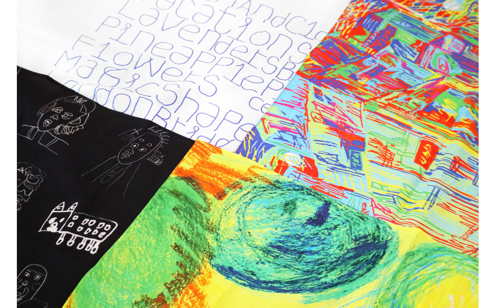 アール・ド・ヴィーヴル　ハンカチスカーフ（大判）