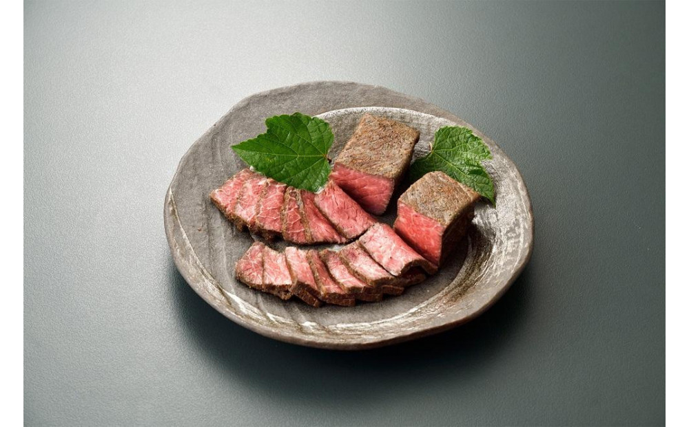 【高島屋選定品】＜下鴨茶寮＞料亭のローストビーフ&nbsp;165ｇ×2個［&nbsp;京都&nbsp;老舗&nbsp;料亭&nbsp;和牛&nbsp;人気&nbsp;おすすめ&nbsp;グルメ&nbsp;京料理&nbsp;お惣菜&nbsp;肉&nbsp;おかず&nbsp;ギフト&nbsp;プレゼント&nbsp;お取り寄せ&nbsp;通販&nbsp;送料無料&nbsp;ふるさと納税&nbsp;］