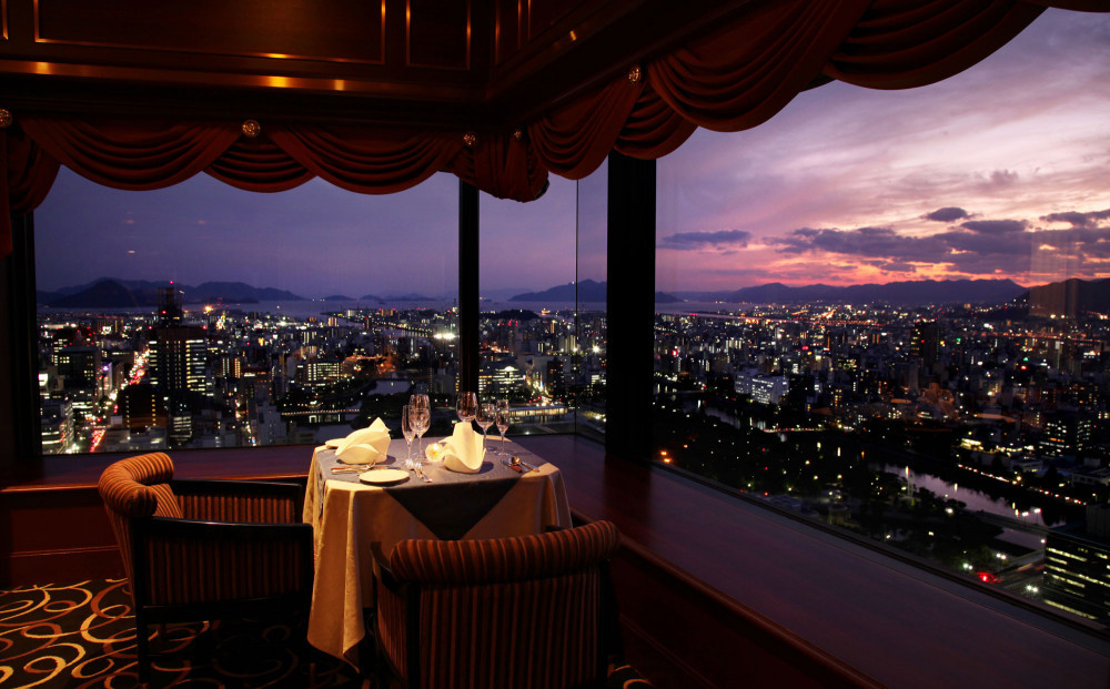 ディナーペアお食事券　【33Fスカイダイニング&nbsp;リーガトップ】