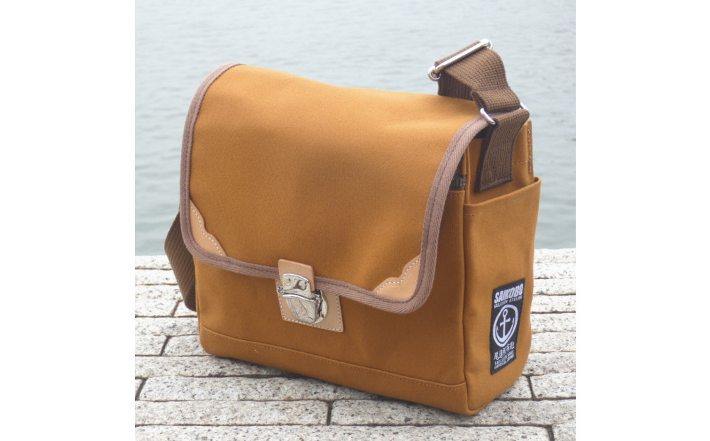 【キャメル】帆布ショルダー【魁（B5）】[尾道&nbsp;帆布鞄&nbsp;彩工房]