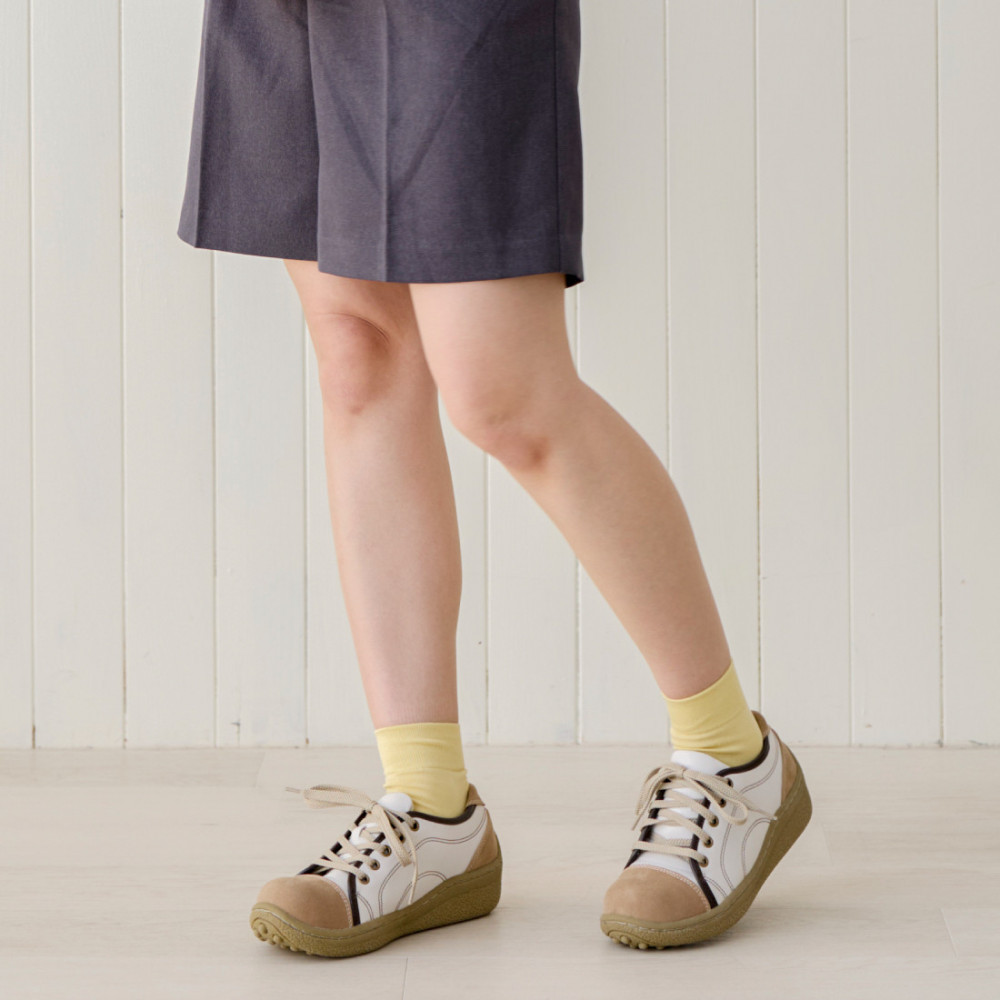 ポルカ｜アイボリー&nbsp;&nbsp;S【35】(23.0cm)&nbsp;レディース&nbsp;スニーカー&nbsp;幅広&nbsp;甲高&nbsp;外反母趾&nbsp;ゆったり&nbsp;3E&nbsp;大人気&nbsp;厚底&nbsp;靴