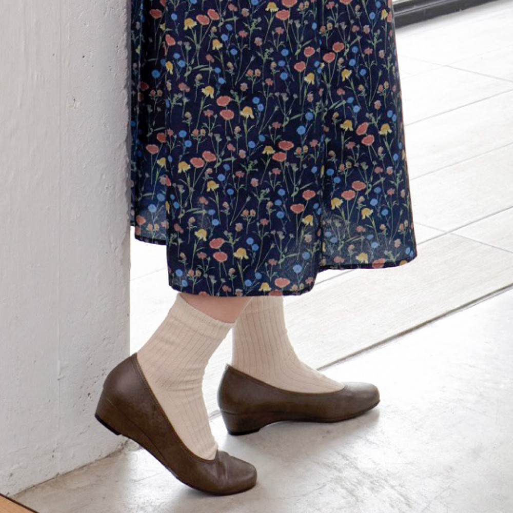 ウェッジプレーンパンプス｜ダークグレー&nbsp;L(24.0cm)&nbsp;レディース&nbsp;パンプス&nbsp;3.5cmヒール&nbsp;ウエッジソール&nbsp;幅広&nbsp;甲高&nbsp;外反母趾&nbsp;ゆったり幅&nbsp;大人気&nbsp;靴&nbsp;お仕事靴