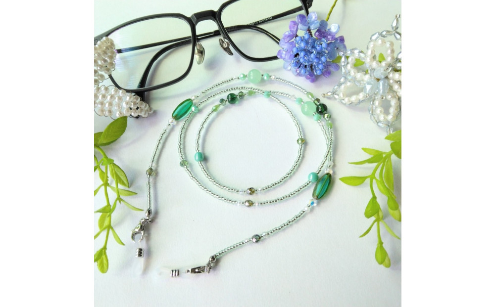 癒しカラー　メガネチェーン　メガネホルダー　天然石　グリーン系　プレゼント　ギフト　