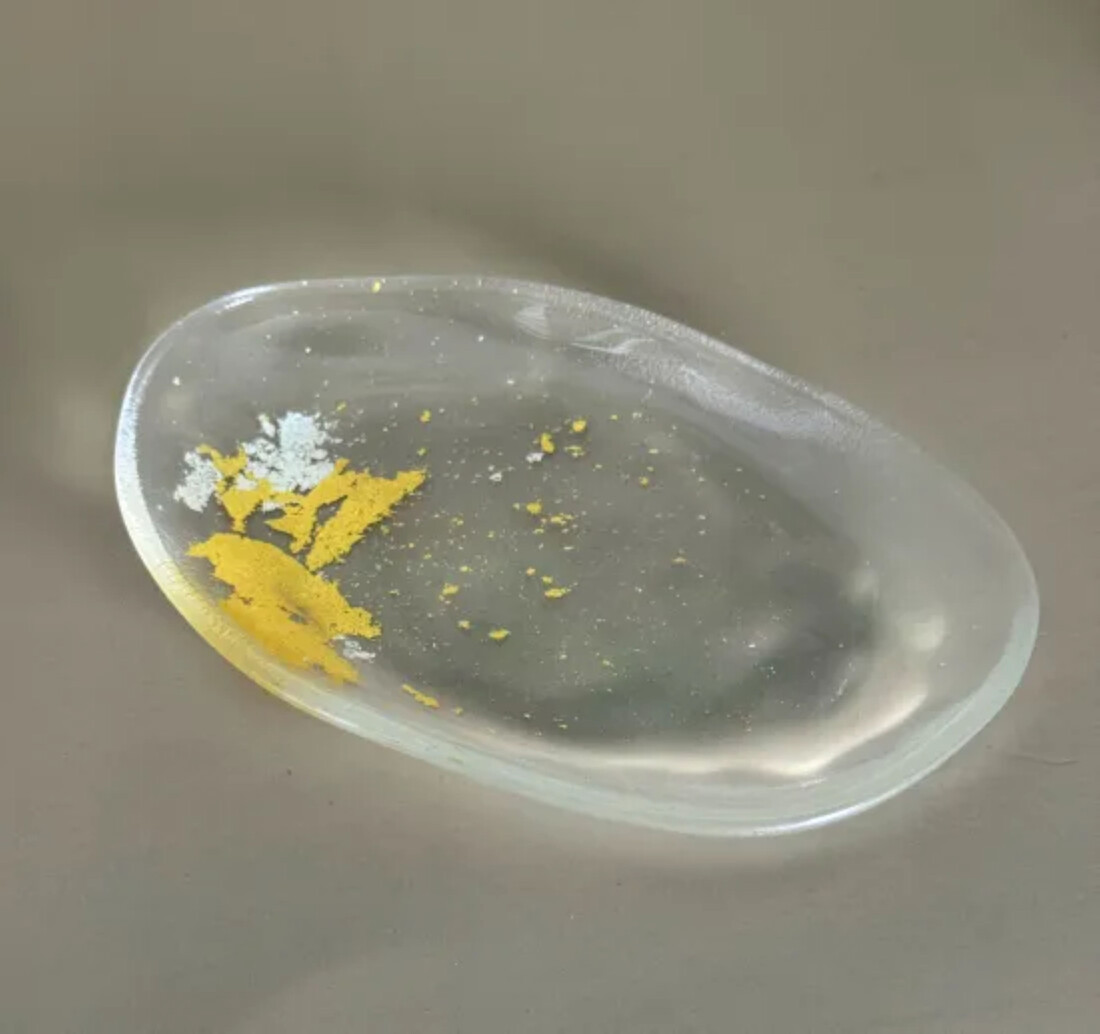 ビーンズ型小皿 クリア（金箔） ［NF126］