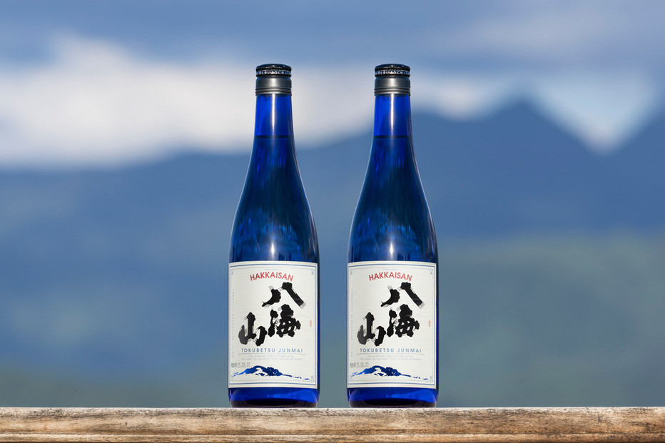 ドジャース公式日本酒 「特別純米酒 八海山」 ブルーボトル 720ml×2本 【お酒 さけ 純米酒 ギフト 人気 おすすめ 送料無料 ドジャース ロサンゼルス】