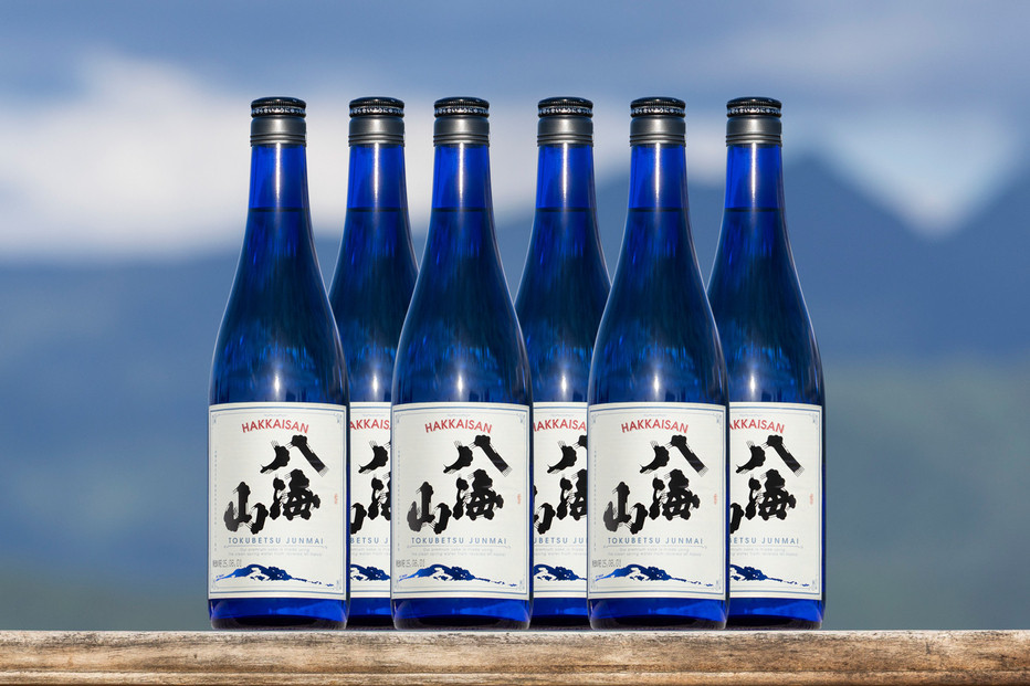 ドジャース公式日本酒 「特別純米酒 八海山」 ブルーボトル 720ml×6本 【お酒 さけ 純米酒 ギフト 人気 おすすめ 送料無料 ドジャース ロサンゼルス】