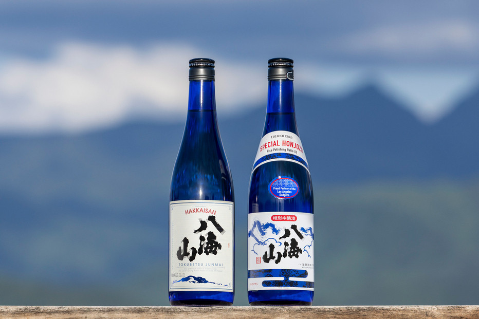 ドジャース公式日本酒 八海山「特別本醸造 ・特別純米酒」ブルーボトルセット 720ml×2本 【お酒 さけ 本醸造 純米酒 ギフト 人気 おすすめ 送料無料 ドジャース ロサンゼルス】