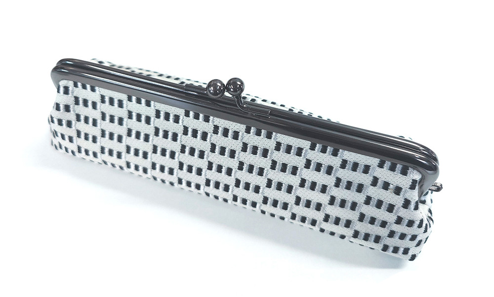 【西陣活性化を応援！】西陣織ペンケース（黒白）