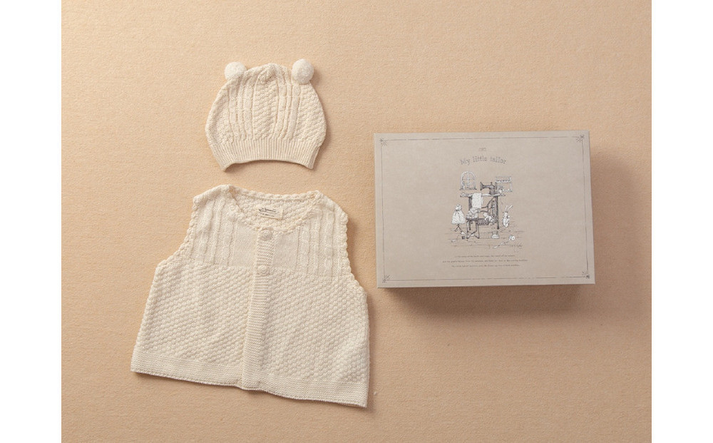 ニットベスト＆ぼうし　ギフトボックス付き&nbsp;TAK115