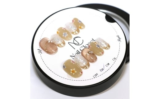 ネイルチップ　ミディアム【金花日和】Mサイズ　Antellijan大宮ネイルサロンのハンドメイド　M4-M