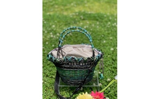 【ハンドメイド】君島アトリエ　紅籐かごバッグ（染紅籐コレクション&nbsp;彩のかご&nbsp;-みどり波）