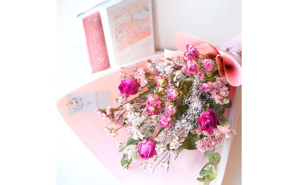 【母の日】プレミアムドライフラワー・ブーケ　シャルムロゼ＜お届け日：2026年5/4～5/10&nbsp;当店おまかせ&nbsp;＞母の日カード付き【&nbsp;母の日&nbsp;ギフト&nbsp;アレンジ&nbsp;花&nbsp;贈り物&nbsp;大阪府&nbsp;門真市&nbsp;】