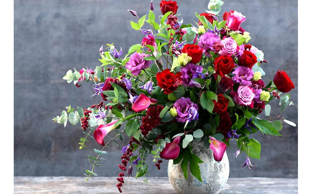 【母の日】洗練されたデザインの美しいアレンジメント&nbsp;ラフィネ＜お届け日：2026年5/4～5/10&nbsp;当店おまかせ&nbsp;＞母の日カード付き【&nbsp;母の日&nbsp;ギフト&nbsp;アレンジ&nbsp;花&nbsp;贈り物&nbsp;大阪府&nbsp;門真市&nbsp;】