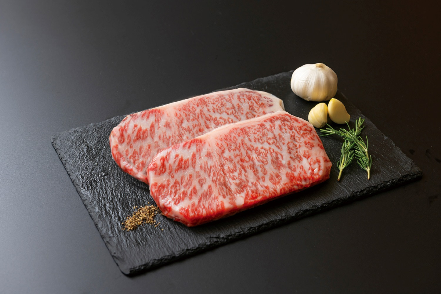 鳥取和牛恩田さくら和牛セット(ヒレ計300g・サーロイン計360g)