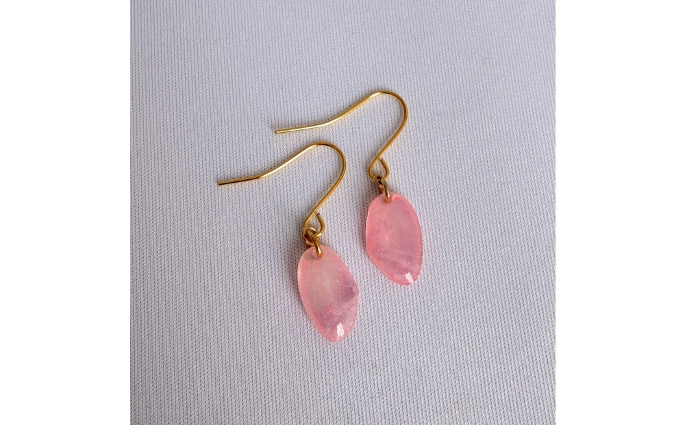 桜貝ピアス