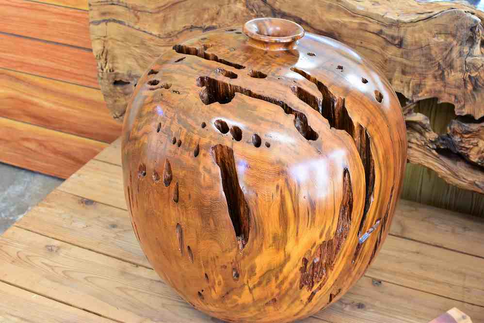 屋久杉&nbsp;自然壺＜島屋工房＞