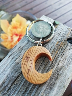 屋久杉Initialイニシャルキーホルダー　”C”