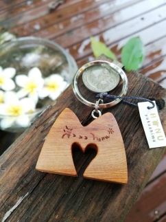 屋久杉Initialイニシャルキーホルダー　”M”