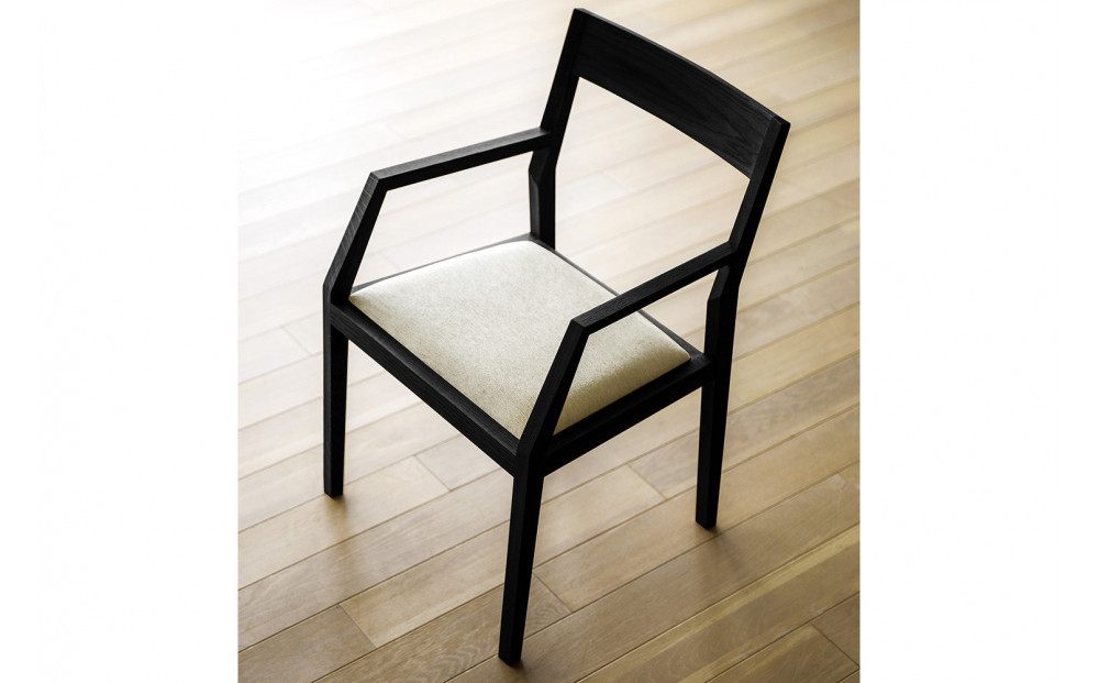 【開梱設置】高野木工&nbsp;KIEL&nbsp;CHAIR&nbsp;キール&nbsp;チェア&nbsp;肘付き&nbsp;オーク(黒塗装)&nbsp;【10年保証】