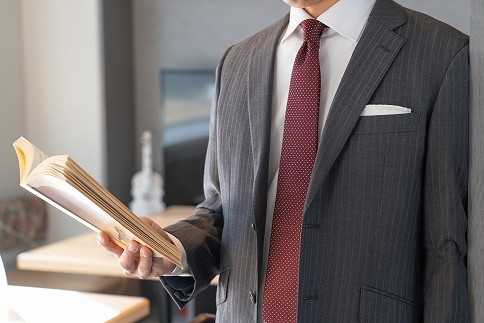 &nbsp;【受注生産】匠の技術で織り上げるシルク１００％のサテンピンドットネクタイ（ダークワイン）|&nbsp;ネクタイ&nbsp;シルク&nbsp;サテン&nbsp;ワイン&nbsp;高級&nbsp;ビジネス&nbsp;フォーマル&nbsp;ギフト&nbsp;送料無料&nbsp;東京&nbsp;八王子