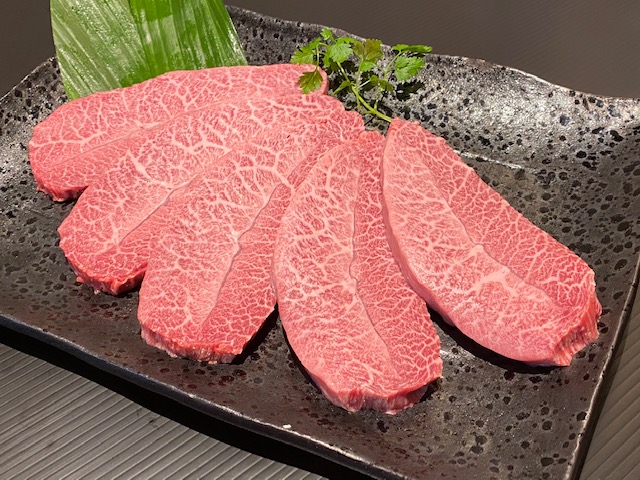 和歌山県産　黒毛和牛「熊野牛」特選ミスジ(希少部位)ステーキ 400g(100g×4枚) 4等級以上【MG44】