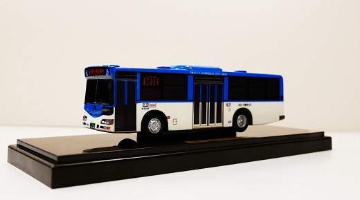 川崎市バス模型（幕表示：溝18 鷲ヶ峰営業所）