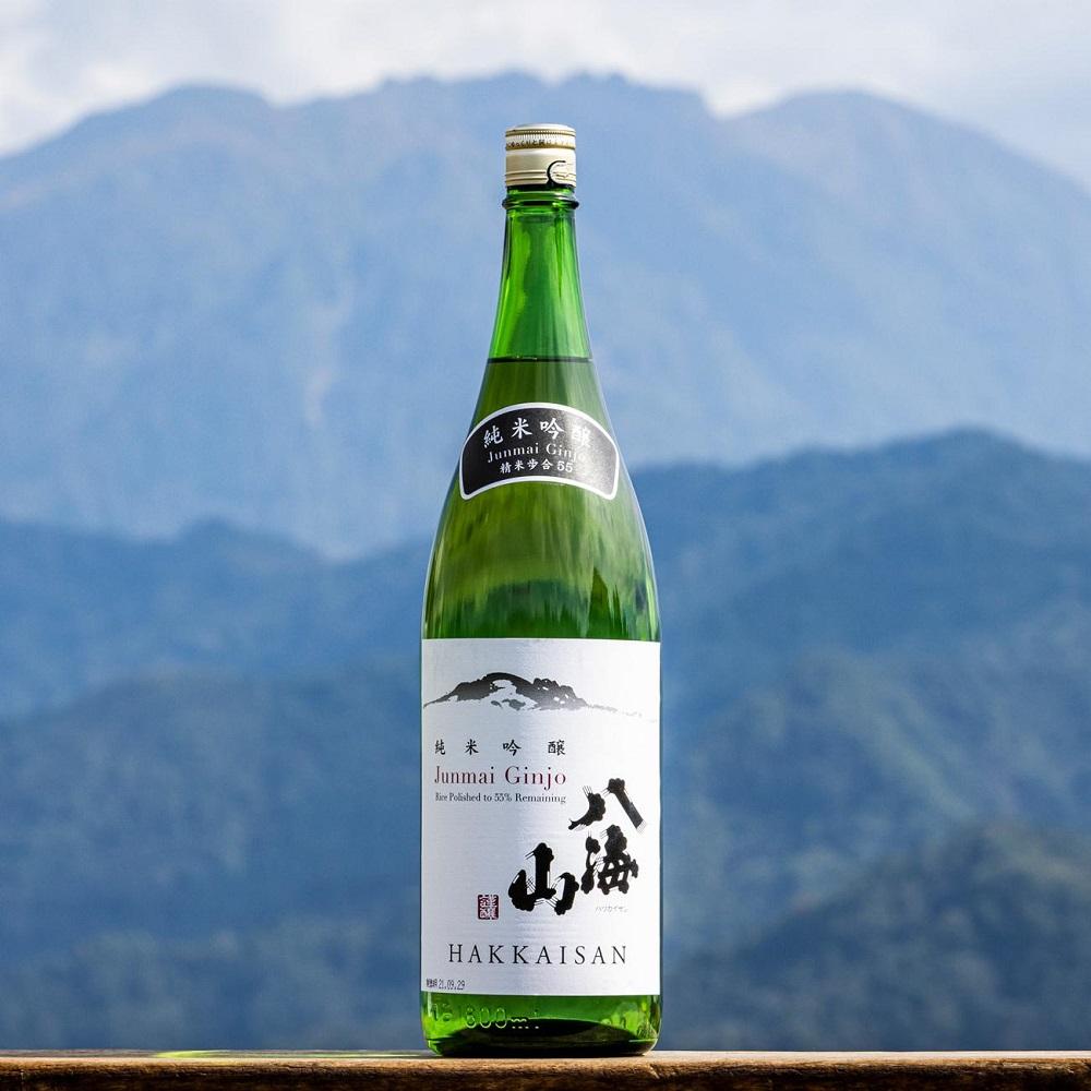 越後の名酒「八海山」 純米吟醸55％【1800ml】（箱付き）