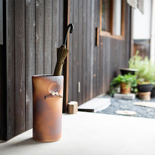 信楽焼傘立て  枝乗りふくろう 高さ４1cm 信楽焼傘立て 枝乗りふくろう 高さ41cm