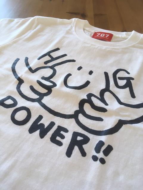 鎌倉ブランドの老舗「KAMAKULAX」の定番オリジナルHUG POWER ! Ｔシャツ【ホワイト】Mサイズ
