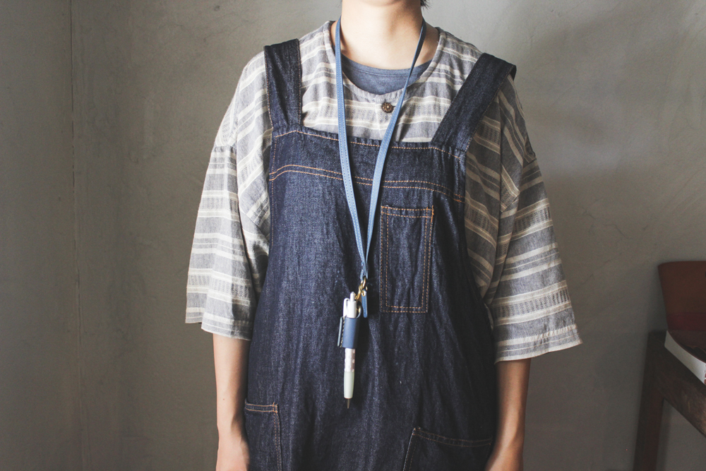 【minca】栃木レザーのネックストラップ付ペンホルダー 持ち歩きに便利 ペンホルダー+ストラップ/M/ブルー　721