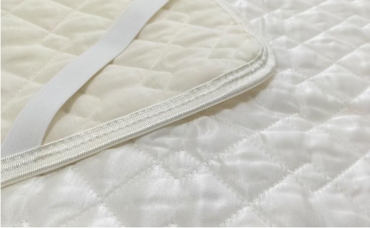 ピュアシルク敷きパッド　中わた脱脂綿100%　シングル ピュアシルク敷きパッド 中わた脱脂綿100% シングル ピュアシルク敷き