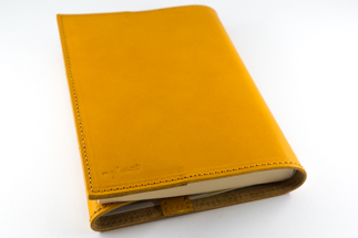 レザーブックカバー四六判サイズ フリーモデル イエロー Jtbのふるさと納税サイト ふるぽ