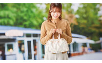 〈LeSportsac&nbsp;×&nbsp;familiar〉ショルダーバッグ　総柄